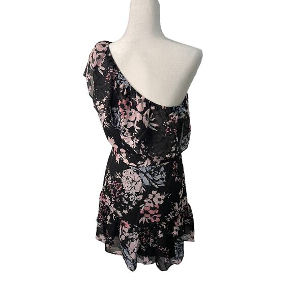NWT Yumi Kim Model Behavior One shoulder floral mini dress - Medium - Picture 3 of 8